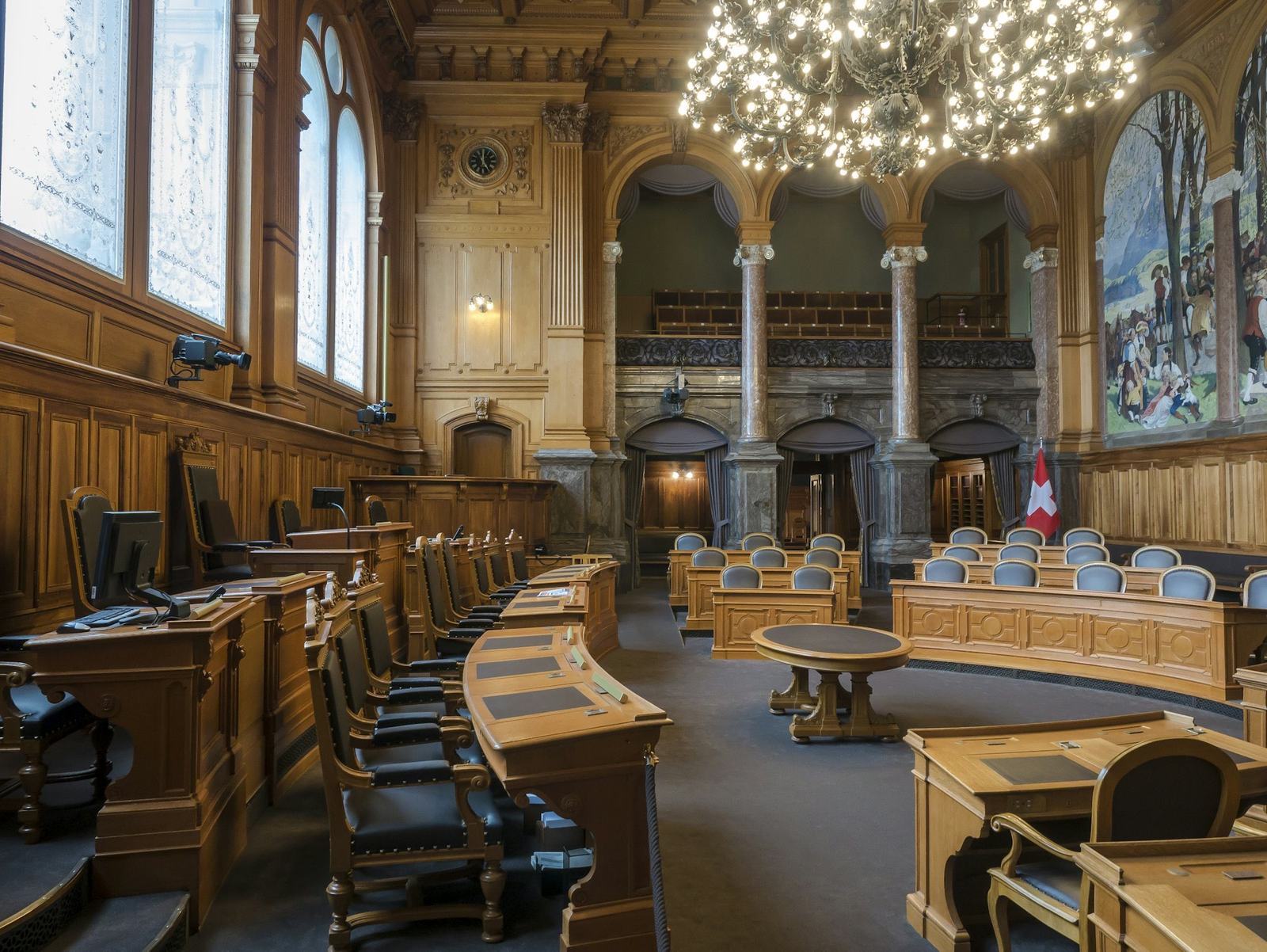 nLPD et IA : cinq vérifications avant de brancher un outil